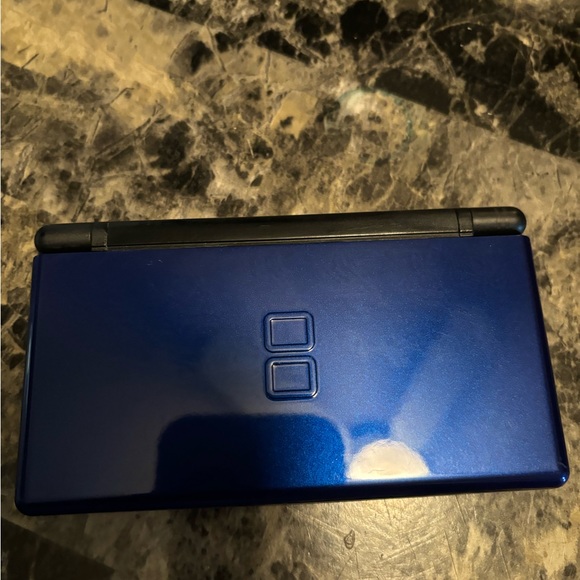 Nintendo DS lite console with case and all the games in good condition - Picture 2 of 8